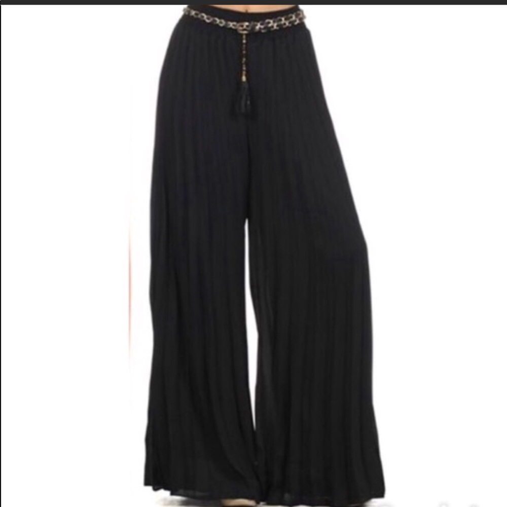 Black palazzo pants.